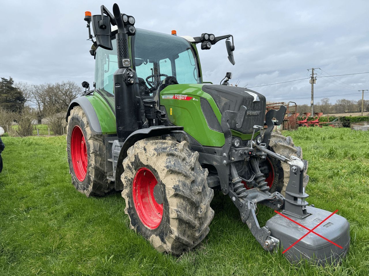 E-FARM: Fendt 313 Vario - Tracteur - id 9VF1AVP - 98 000 € - Année: 2024 - Lecture du nombre d'heure: 330,Puissance du moteur (chevaux): 86,France