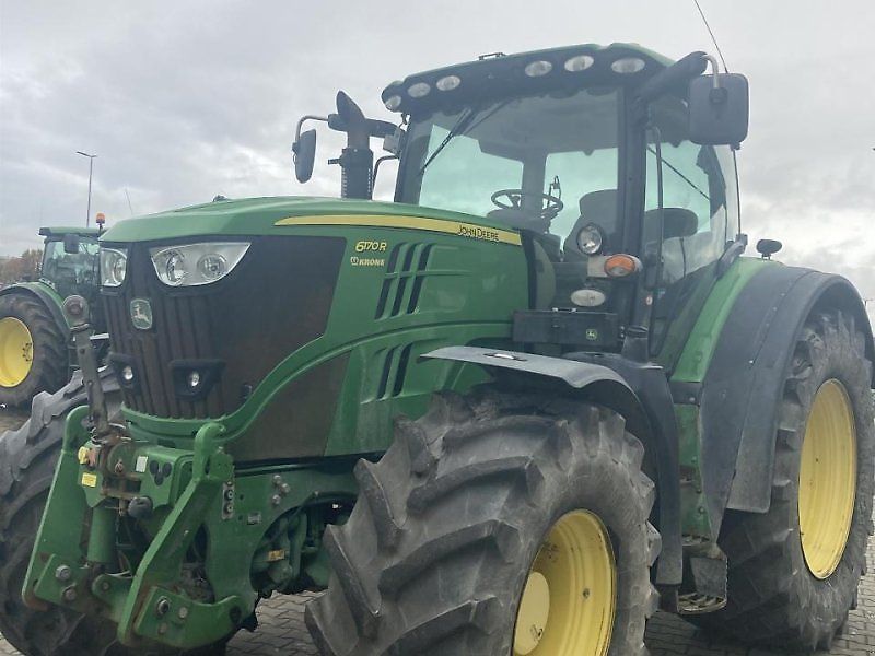 John Deere 6170 R Tractor €37,500