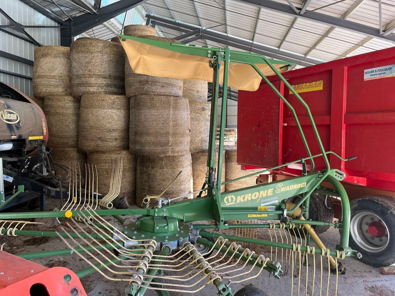 E-FARM: Krone Swadro 46 - Tedder - id TCGHEI6 - 6 500 € - Rok výroby: 2020 - Francie