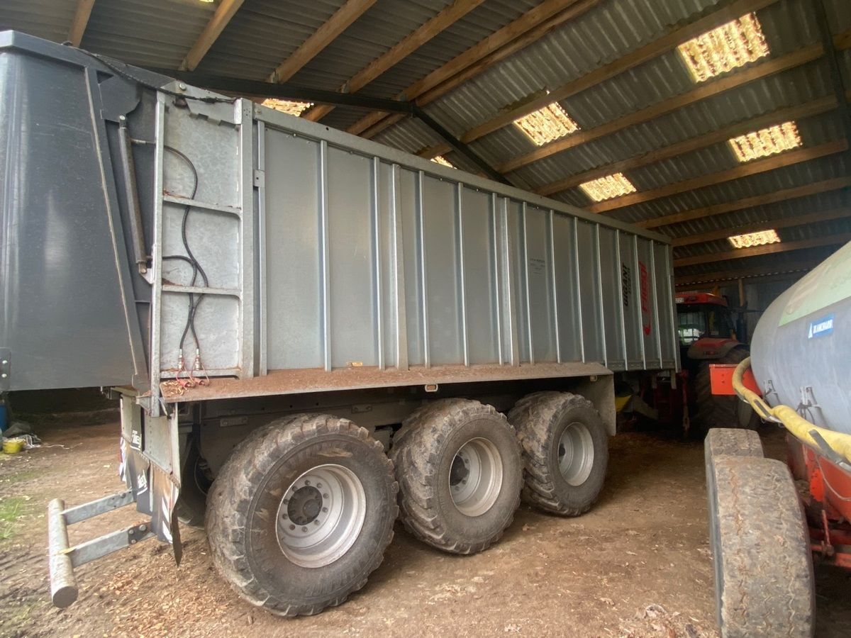 Fliegl gigant asw 381 Tipper €52,500