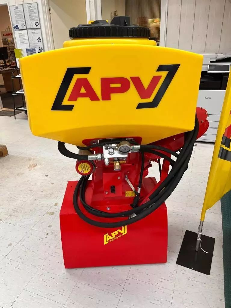 E-FARM: APV ps 300 m1 hydr. - Siewnik rzędowy/agregat uprawowo-siewny - id NXBIAXW - 8692 € - Rok produkcji: 2022 - Dania