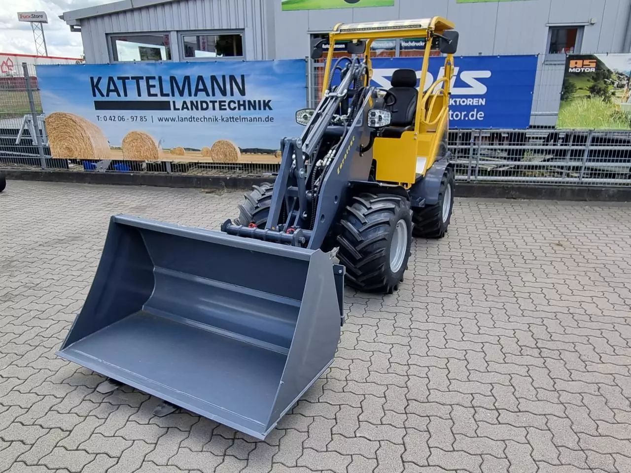 E-FARM: Eurotrac w12s - Teleskopradlader - id PBSGHUX - Baujahr: 2024 - Motorleistung (PS): 26,Deutschland
