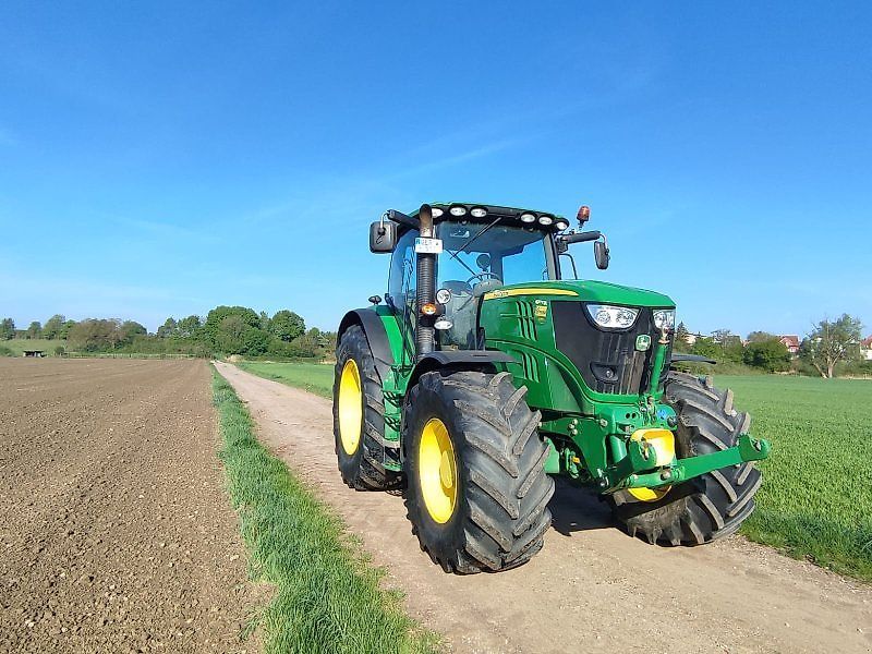 E-FARM: John Deere 6190 R - Трактор - id GNEKB4C - 67 500 € - Година на построяване: 2013 - Работни часове на двигателя: 6300,Мощност на двигателя (HP): 220,Германия