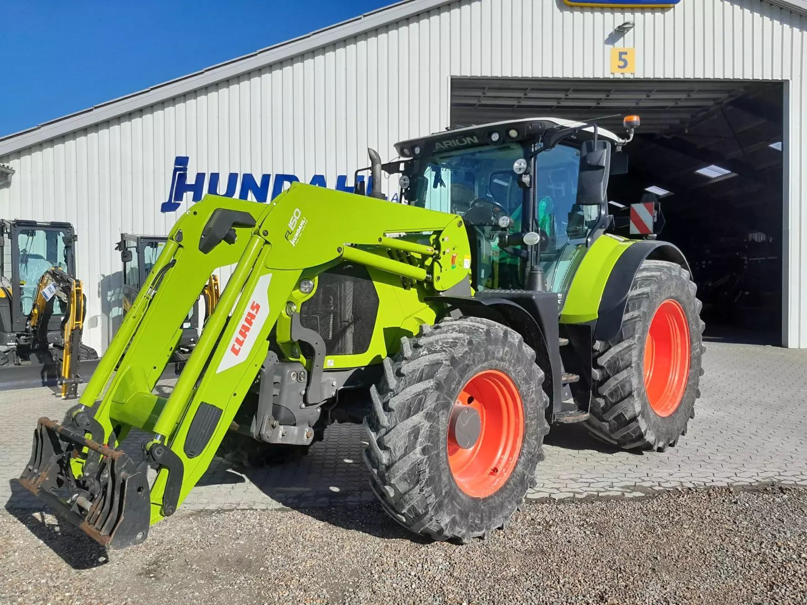 Claas Arion 660 CMATIC Traktor 105.441 €