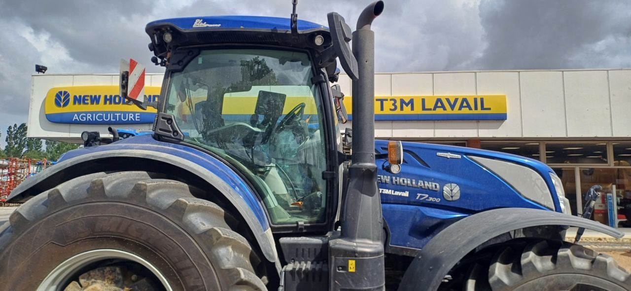 E-FARM: New Holland t.300 plmi - Tractor - id J3ANNSR - €185,000 - Year of construction: 2024 - Engine hours: 655,Engine power (HP): 260,France