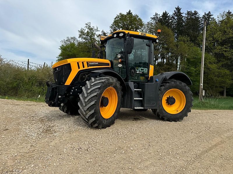 E-FARM: JCB Fastrac 4220 - Tracteur - id QSJSTPH - 96 000 € - Année: 2016 - Lecture du nombre d'heure: 5 220,Puissance du moteur (chevaux): 223,Allemagne