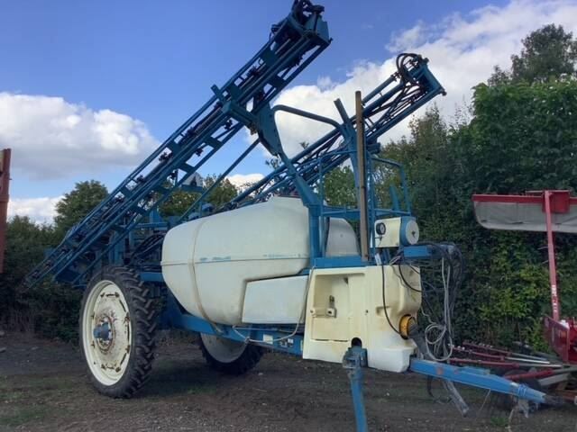 E-FARM: Evrard meteor2500 - Pulvérisateur - id JANLNCU - 13 900 € - Année: 2002 - France