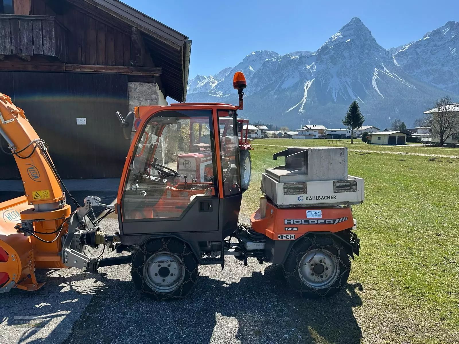 E-FARM: Holder c 240 mit scheefräse, schneeschild und sichelmäh - Kommunalt udstyr - id EKXFXE9 - 16.542 € - Produktionsår: 1998 - Østrig