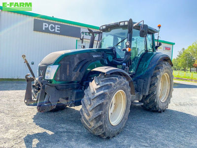 E-FARM: Valtra T170 - Tractor - id LTQ3R8Y - €56,500 - Year of construction: 2014 - Engine hours: 3,156,Engine power (HP): 170,France