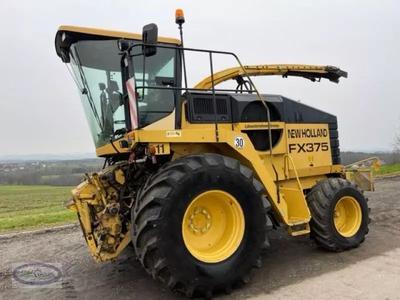 E-FARM: New Holland TJ375 - Ensileuse traînée - id JYKMPC6 - 41 658 € - Année: 1997 - Puissance du moteur (chevaux): 395,Autriche
