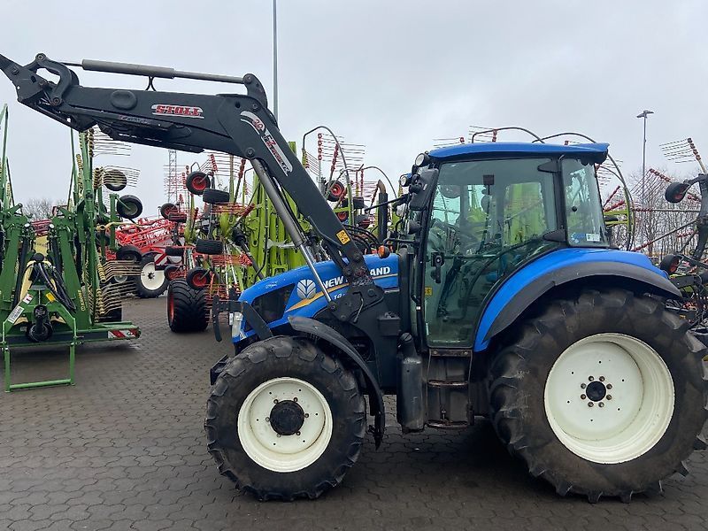 E-FARM: New Holland T4.95 - Traktor - id LN6ID6C - 33.900 € - Baujahr: 2015 - Abgelesene Motorstunden: 6.650,Motorleistung (PS): 95,Deutschland