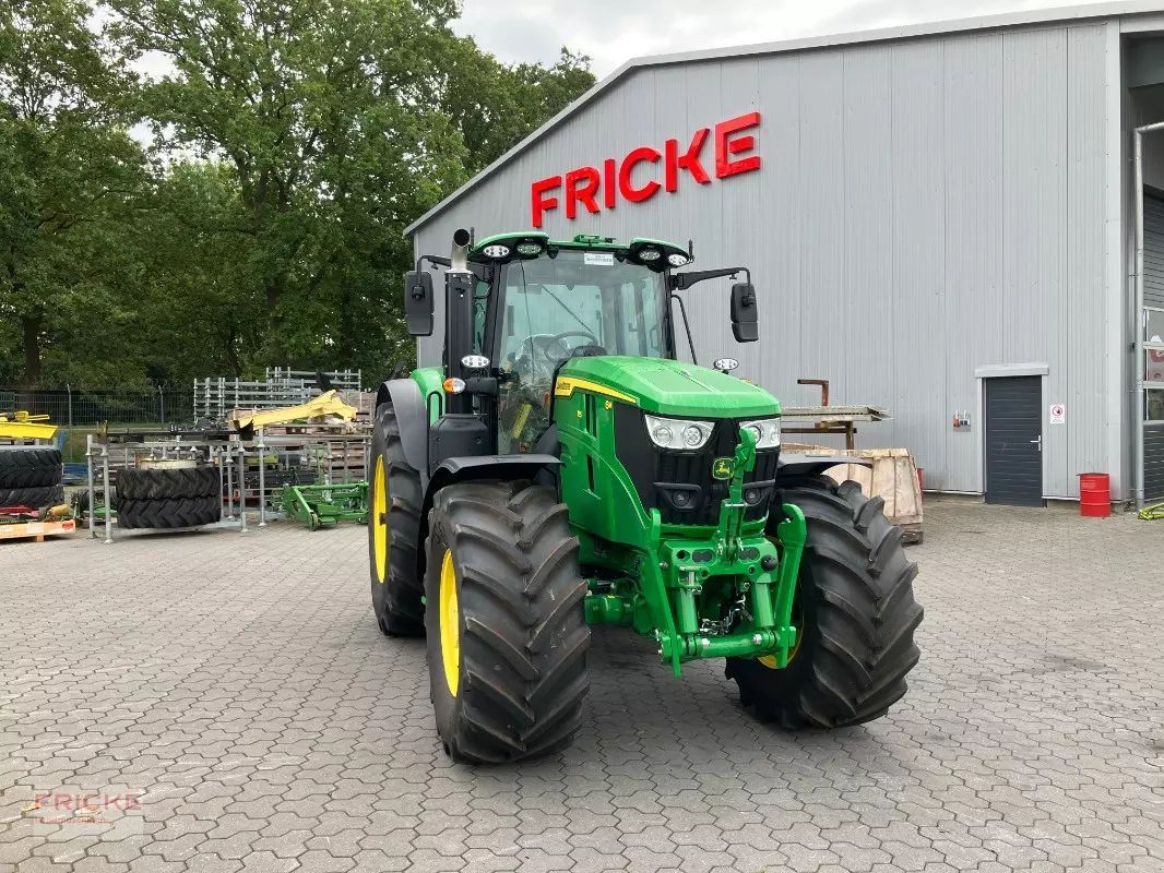 John Deere 1550 Tractor €134,900