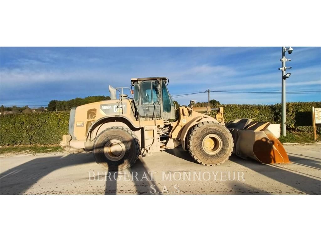 Caterpillar 966m Wheel loader €140,000