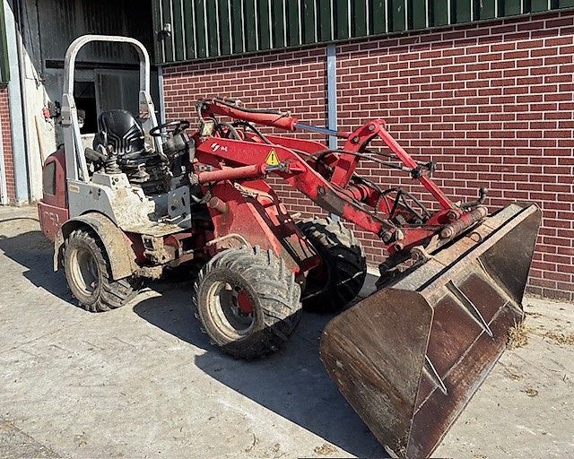 E-FARM: Weidemann 1350 CX 45 - Chargeuse compacte - id PT6M4AA - 21 000 € - Année: 2007 - Pays-Bas