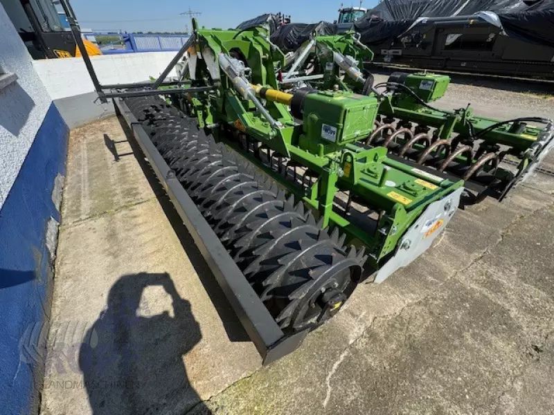 Celli celli energy p 5 m kreiselegge klappbar packerwalze, hydr. walzenverstellung Power harrow €29,900