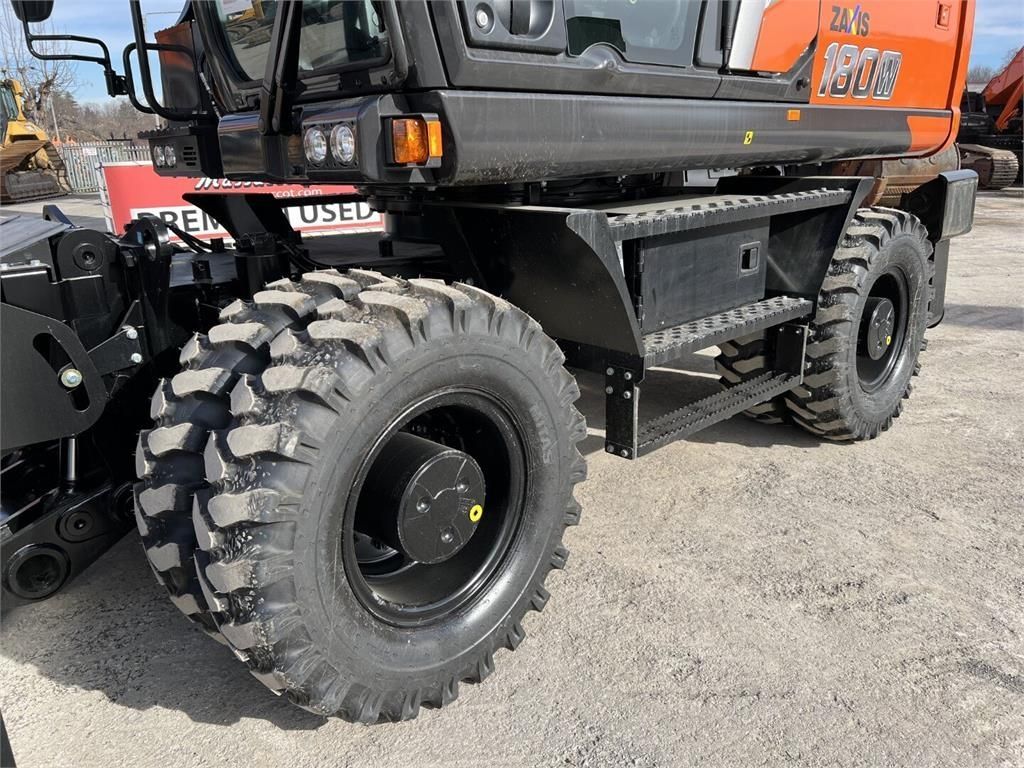 E-FARM: Hitachi zx180w-7 - Radbagger - id YU8UA98 - Baujahr: 2024