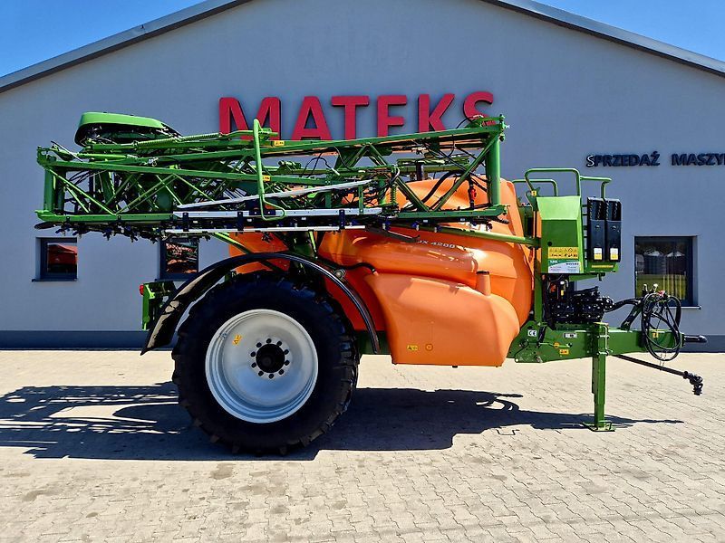Amazone opryskiwacz amazone ux 4200 super 30m 27m 2018r gps isobus skrętne koła dc Opryskiwacz 37 147 €