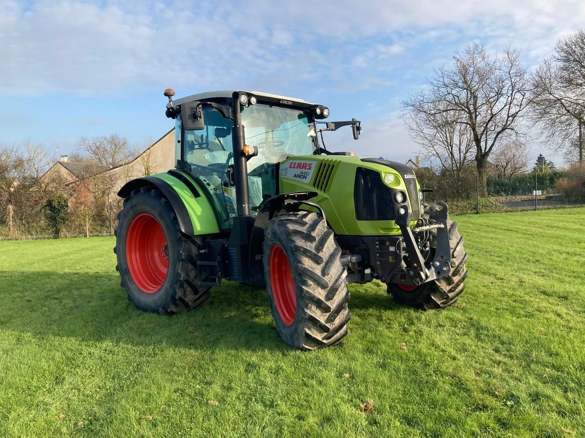 E-FARM: Claas Arion 440 - Tractor - id RSHULWM - €52,000 - Year of construction: 2018 - Engine hours: 4,200,Engine power (HP): 120,France
