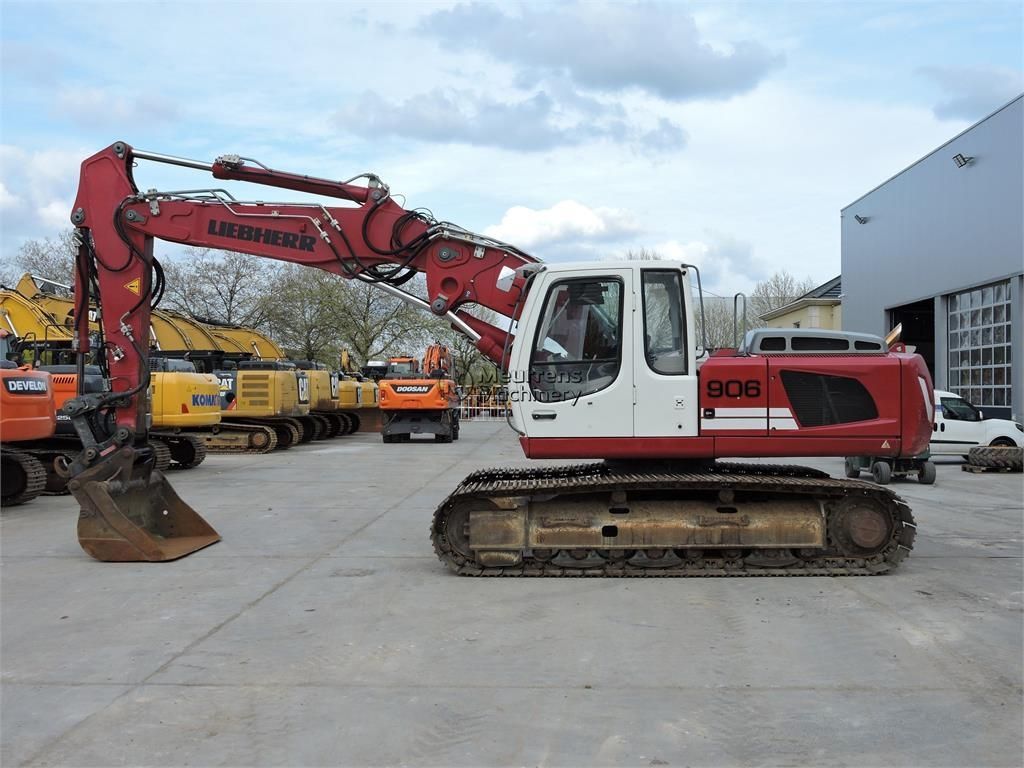 Liebherr r906 Raupenbagger 35.600 €