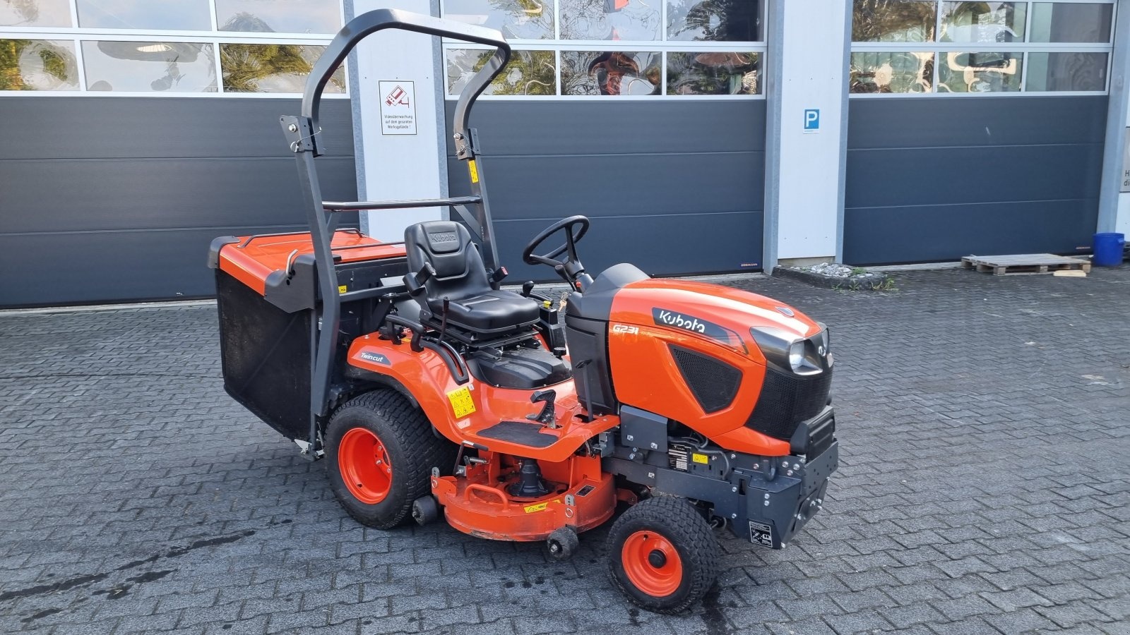 Kubota g231 ld vorführmaschine lawn_mower €14,500