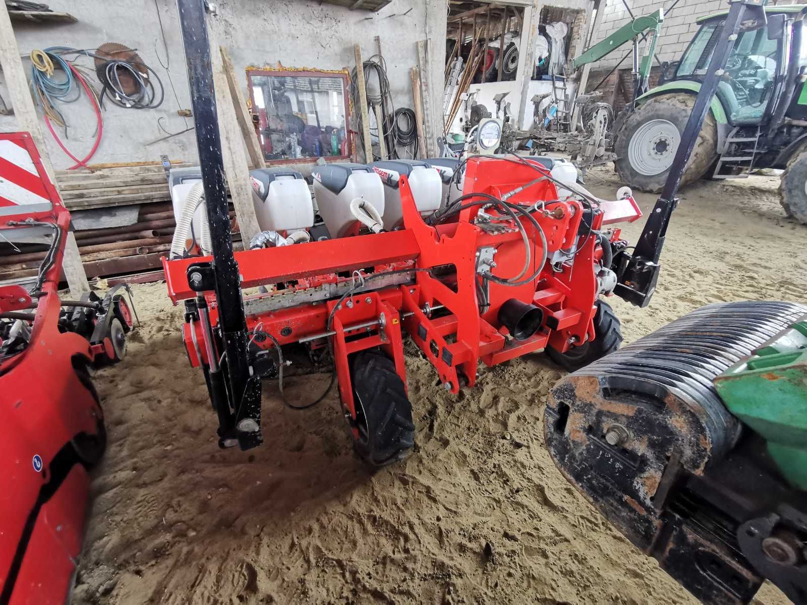 E-FARM: Prosem k7 - Jardinera - id LM2SNHC - 16.100 € - Año: 2018 - Serbia