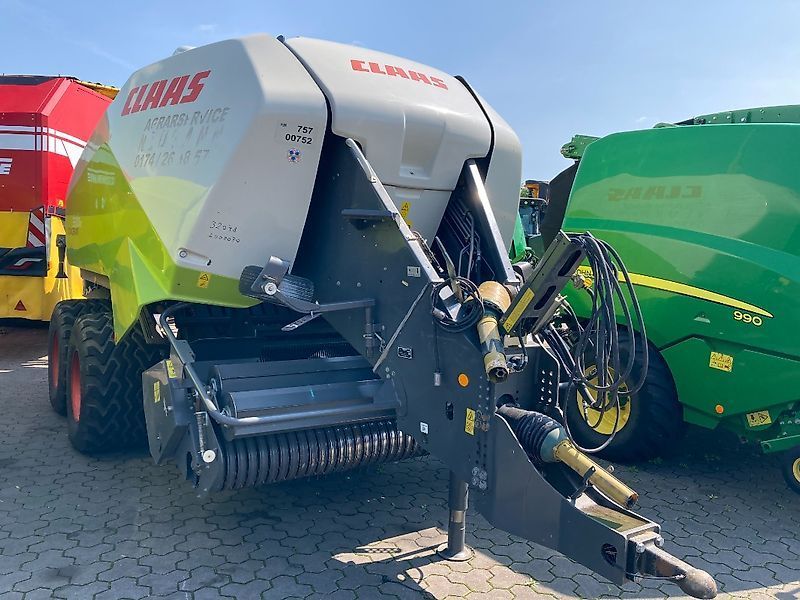 E-FARM: Claas Quadrant 3300 RC - Presse à balles - id NJMMJMH - 48 750 € - Année: 2015 - Allemagne