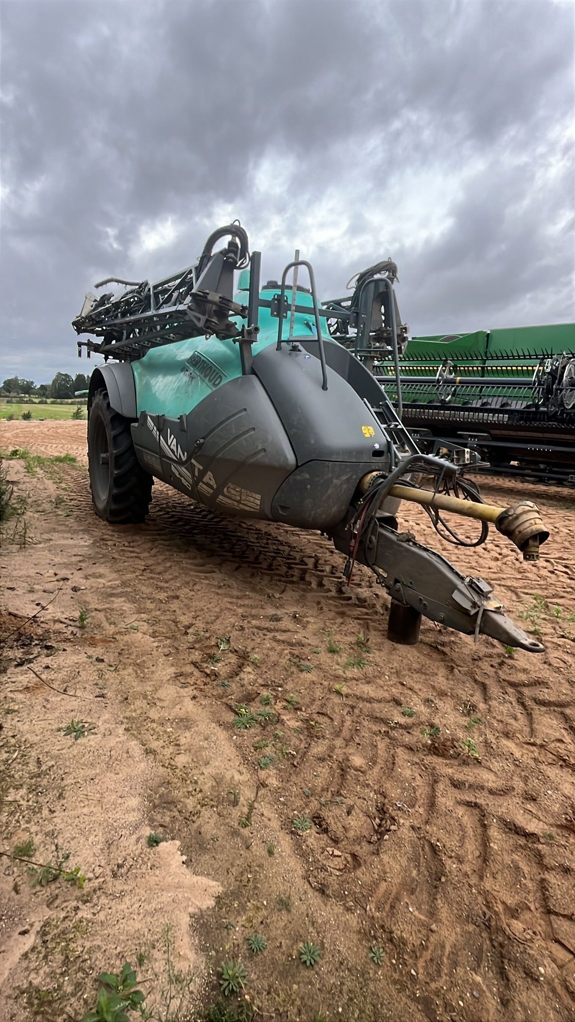 Berthoud Vantage 55-60 DARK Pulvérisateur 61 000 €