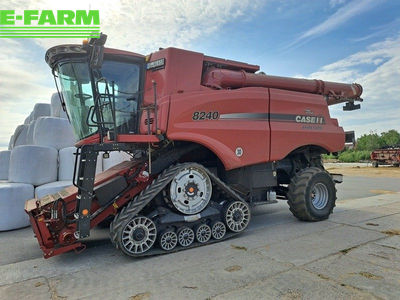 E-FARM: Case IH Axial Flow 8240 - Combine harvester - id SPCRQTJ - €182,900 - Year of construction: 2016 - Engine power (HP): 571