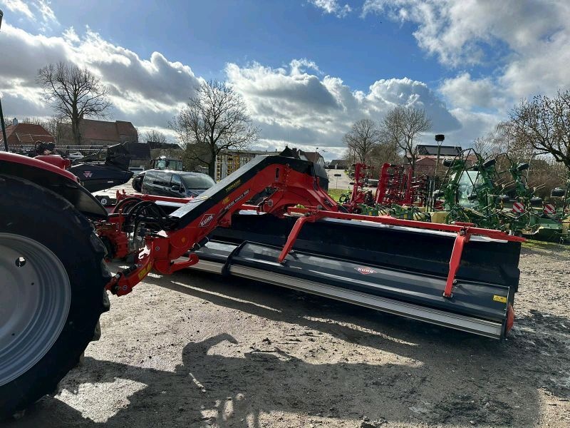 Kuhn merge maxx 950 rotaryhaymaker €49,500