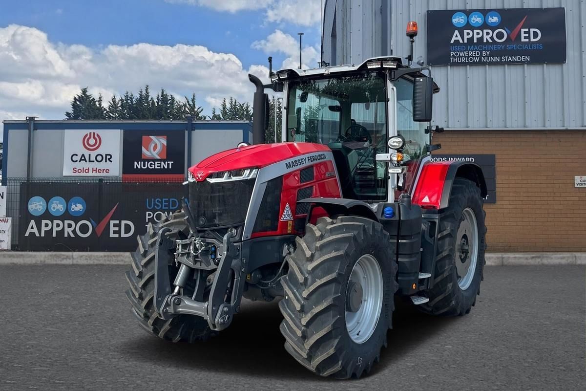 E-FARM: Massey Ferguson 8S.265 Efficient - Tractor - id NGNUSHP - €181,674 - Year of construction: 2024 - United Kingdom