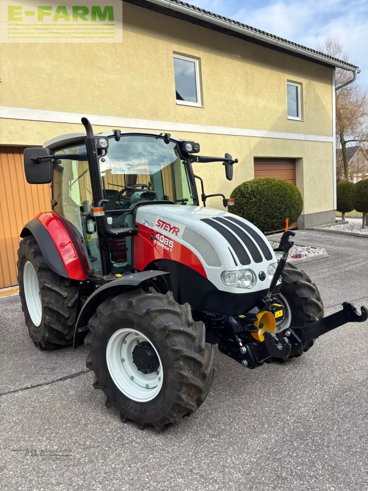 Steyr 4085 Kompakt Tractor €47,257