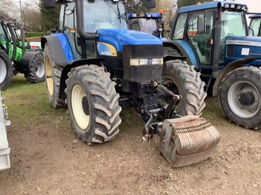 New Holland TM 175 tractor 31 500 €