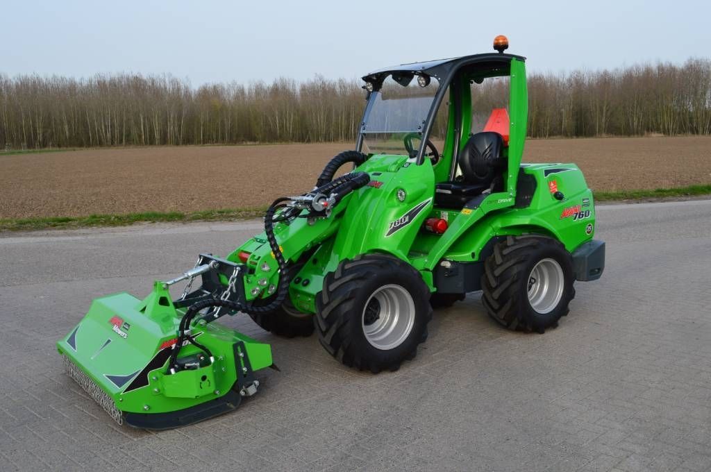 Avant 760i tds kniklader/shovel Kerekes rakodógép 46 950 EUR