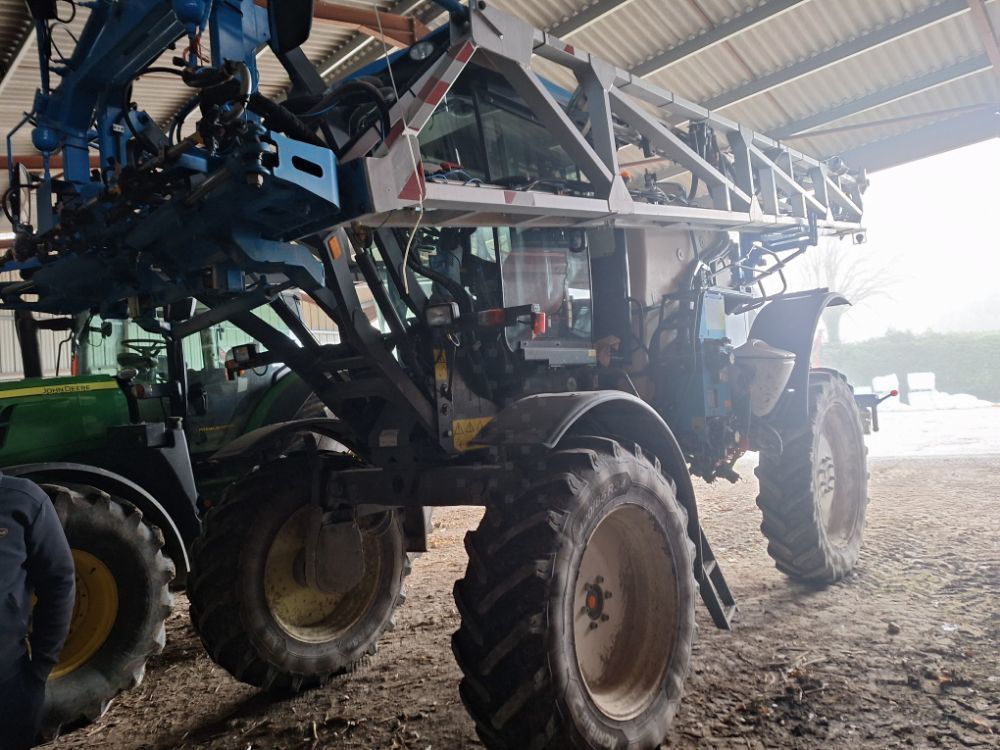 E-FARM: Matrot helios 3 - Pulvérisateur - id BNBMLKT - Année: 2019 - Lecture du nombre d'heure: 1 500,France