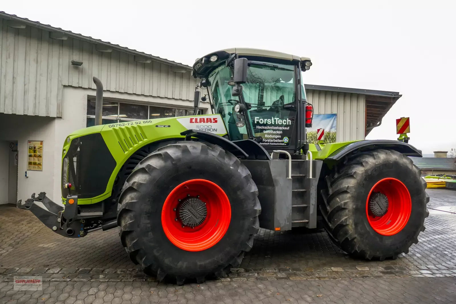 E-FARM: Claas Xerion 4500 TRAC VC - Tracteur - id E3ZTVG5 - 120 000 € - Année: 2010 - Lecture du nombre d'heure: 6 840,Puissance du moteur (chevaux): 450,Allemagne