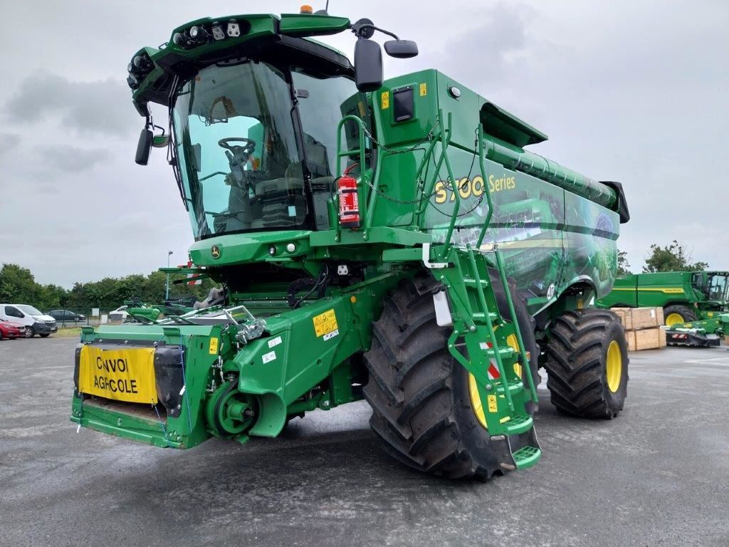 E-FARM: John Deere S770 - Combine harvester - id YLKWPUE - €265,000 - Year of construction: 2022 - Engine power (HP): 449,France