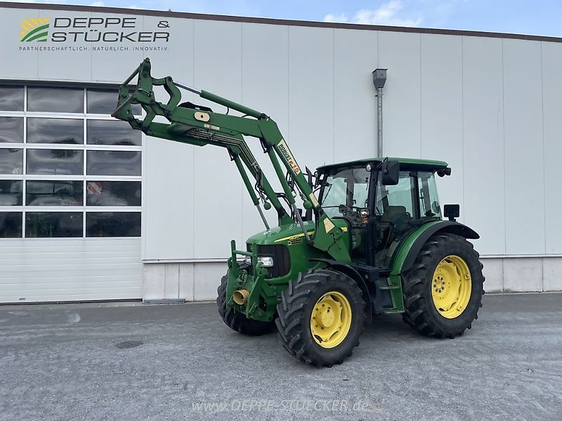 E-FARM: John Deere 5820 - Tractor - id MUNDEMM - 37.300 € - Año: 2005 - Horas: 6021,Potencia del motor: 88,Alemania