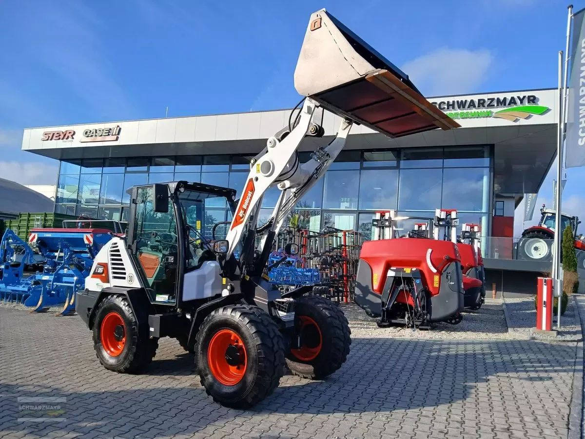 E-FARM: Bobcat l85 - šarnyrinis krautuvas - id HWBBVMK - 58 250 € - Gamybos metai: 2022 - Variklio darbo valandos: 123,Variklio galia (AG): 68,Austrija