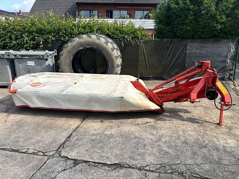 E-FARM: Kuhn GMD 310 - Kosiarka - id PQRP4BA - 5900 € - Rok produkcji: 2015 - Niemcy