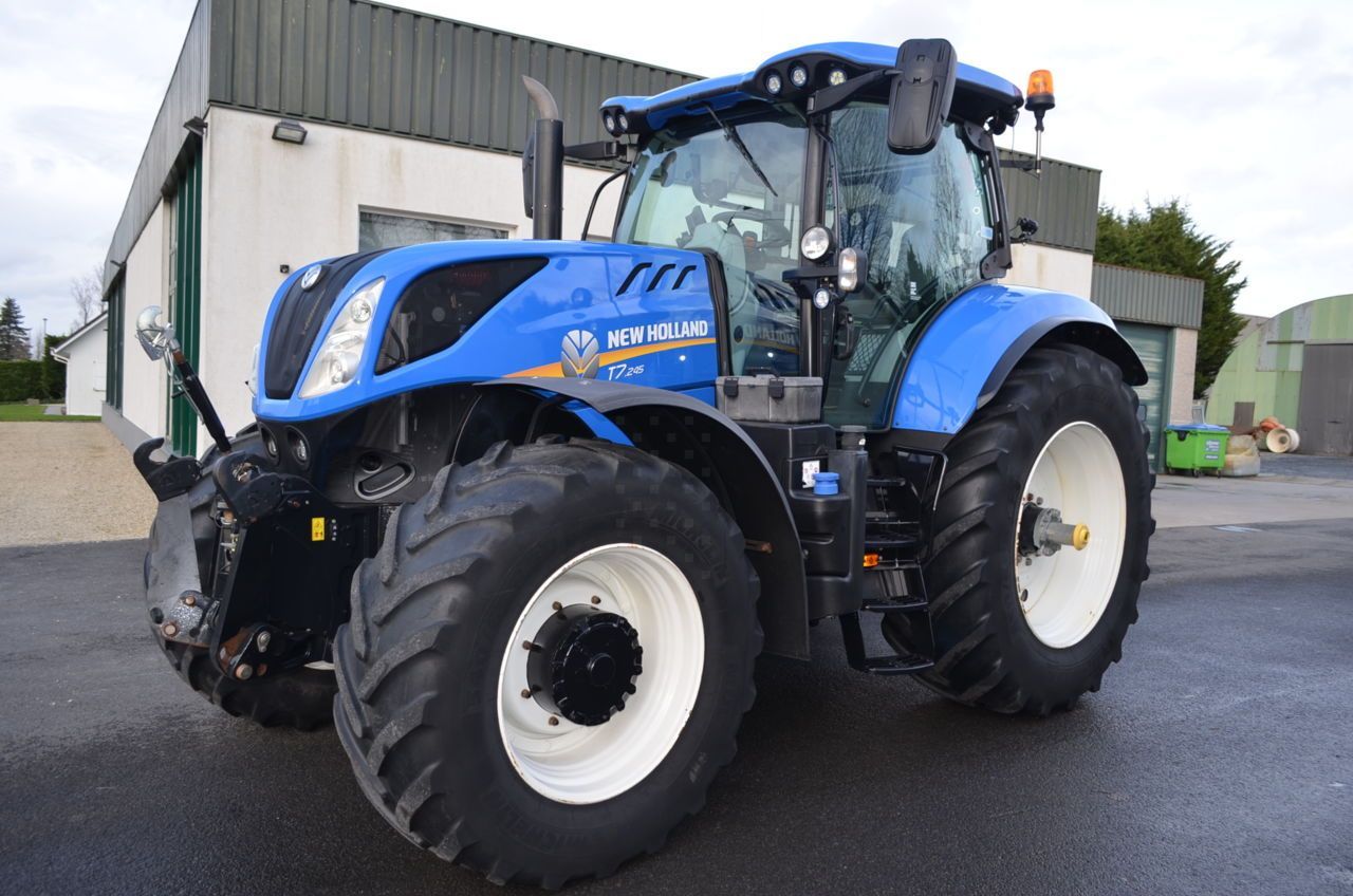 New Holland T7.245 Tractor €85,000