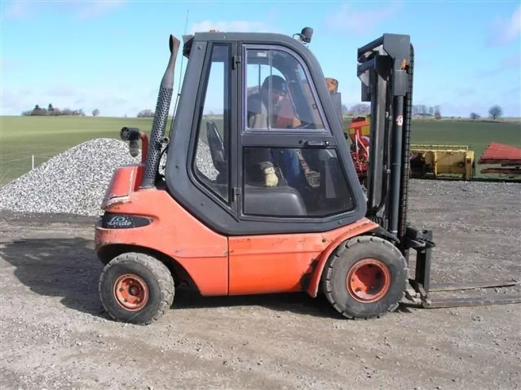 E-FARM: Linde 3,5 ton - Truck - id AP1L7CT - 9.922 € - Danmark