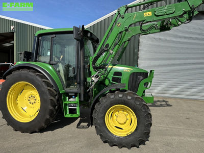 E-FARM: John Deere 6330 Premium - Tractor - id B7QKM42 - €44,010 - Year of construction: 2013 - Engine hours: 6,900,Engine power (HP): 110,United Kingdom