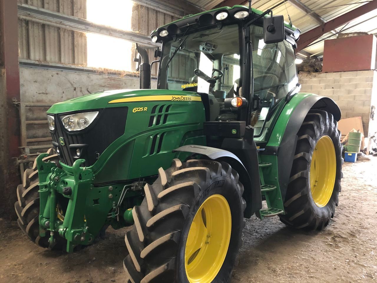 John Deere 6125 R Tractor €52,000