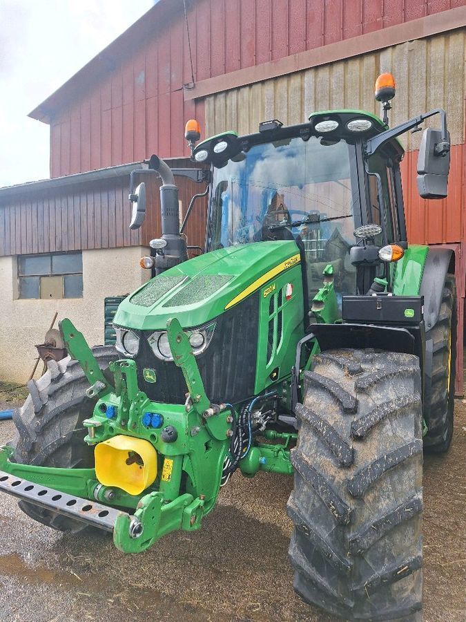 John Deere 6120 M Tractor €79,000
