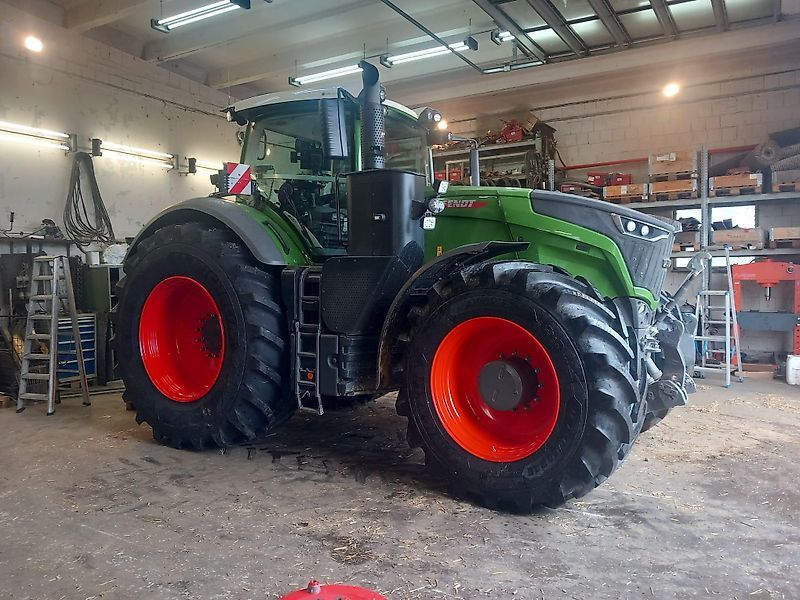 Fendt 1050 Vario Traktor 310 000 EUR