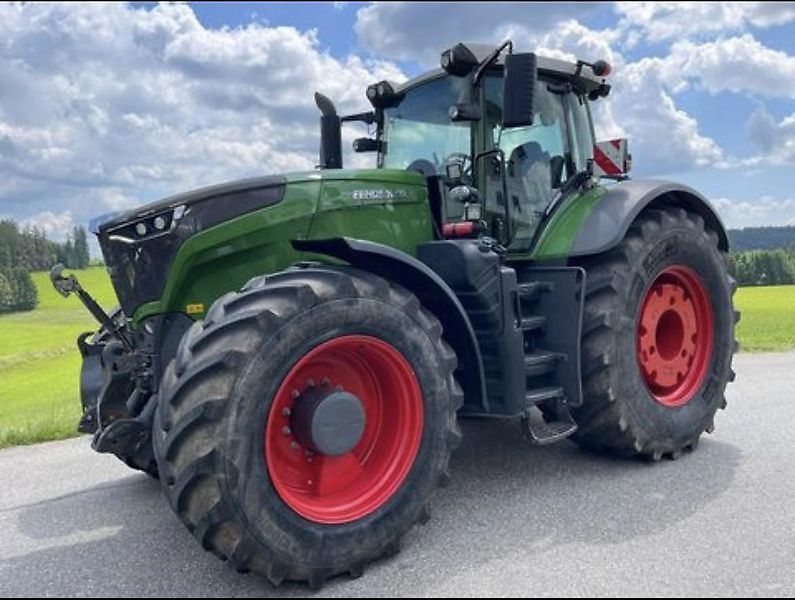 E-FARM: Fendt 1046 Vario - Tractor - id KQTVNBC - 240.000 € - Año: 2017 - Horas: 4000,Austria