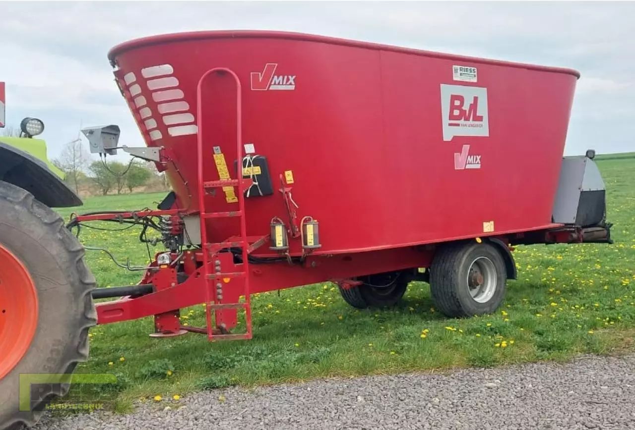 BVL v-mix plus 22-2s druckluft Mixer feeder €21,800
