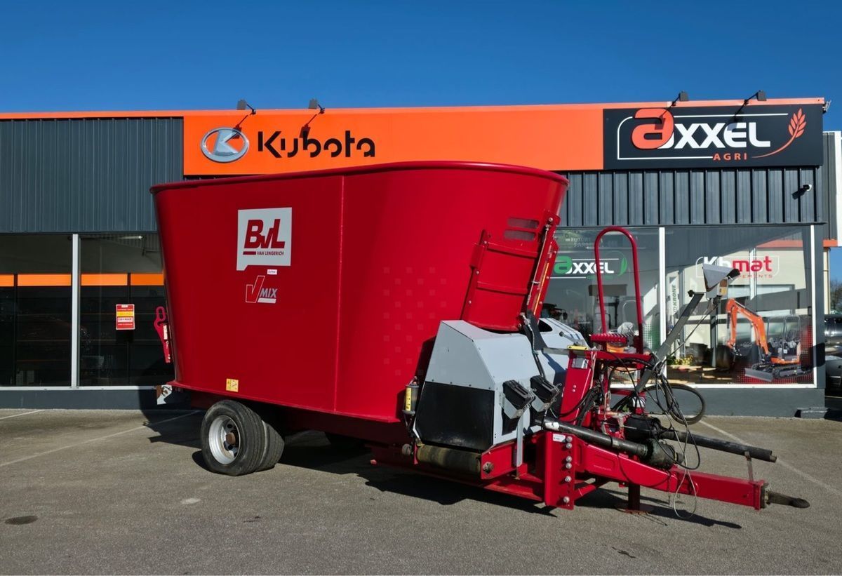 BVL v mix+ 17-2s Mixer feeder €20,000