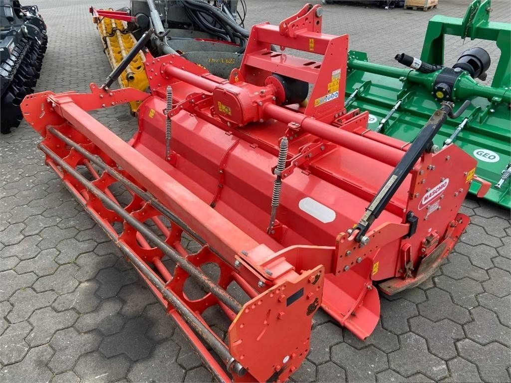 E-FARM: Maschio c 250 - Altra Attrezzatura per frutteti e vigneti - id 4EYQDVV - 6.750 € - Anno di costruzione: 2018 - Germania