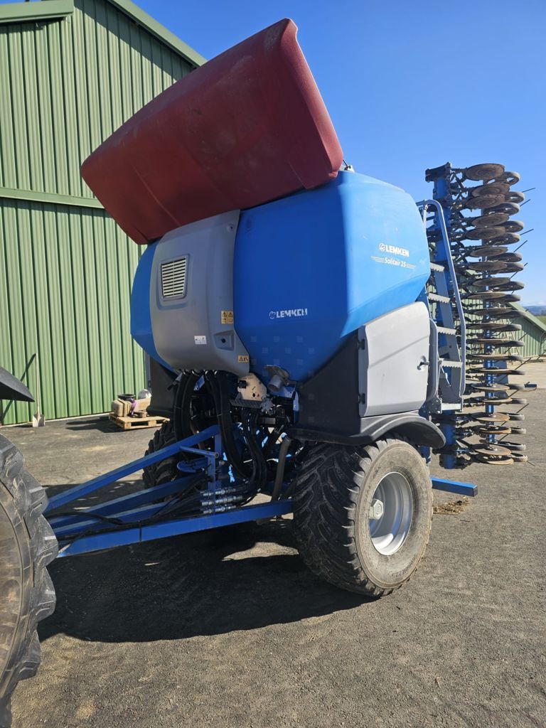 E-FARM: Lemken solitair 25 - Σπάρτικη μηχανή - id V1KPDAT - 45.000 € - Χρονία: 2021 - Γαλλία